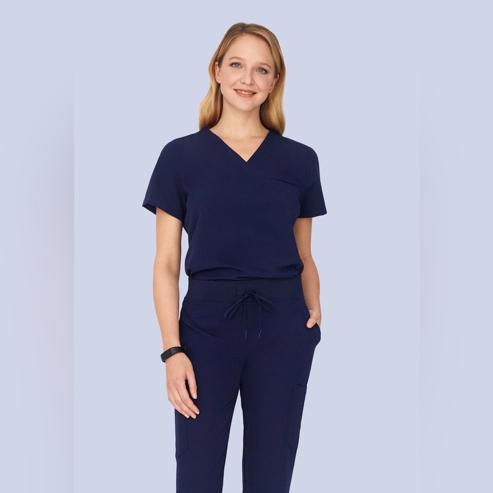 Scrub set